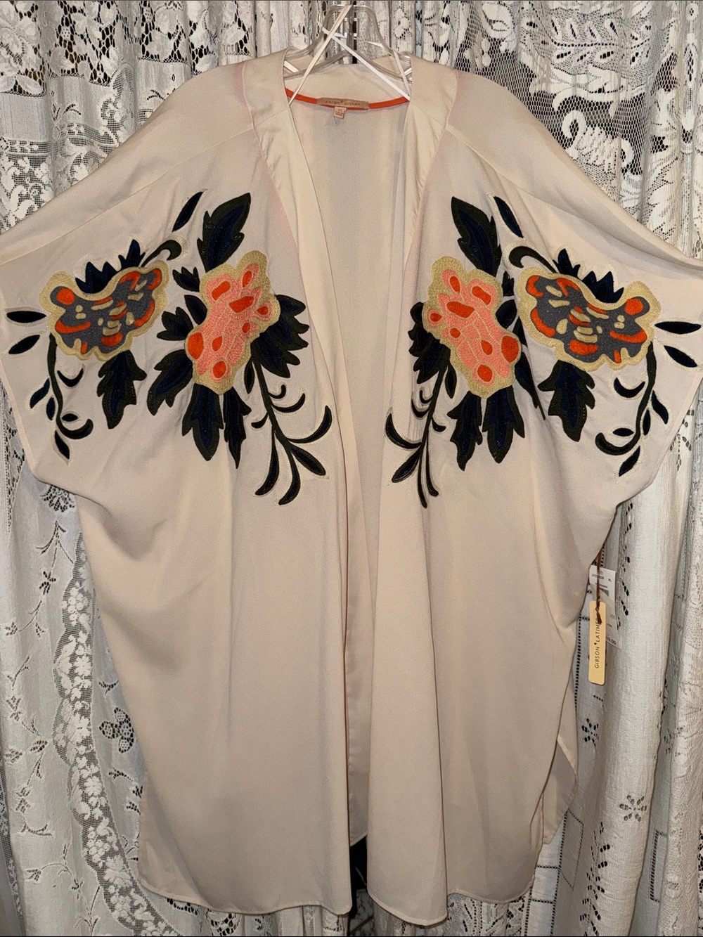 Gibson Latimer new embroidered kimono 1X